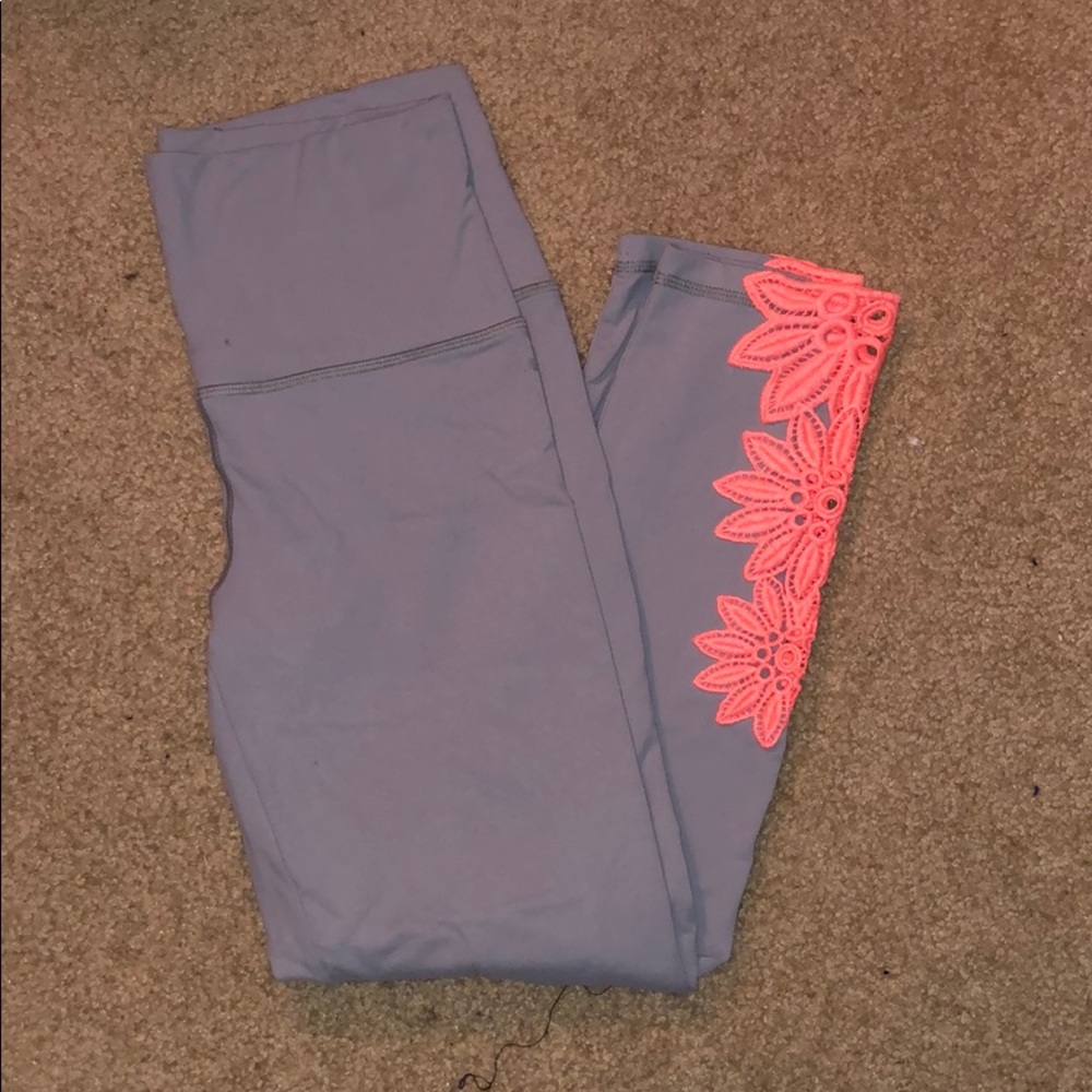 Aerie Move Leggings with floral detail